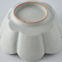 作家 鈴木まどか 白瓷菊割楕円中鉢