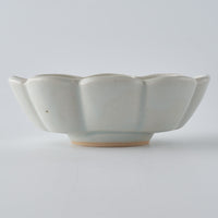 作家 鈴木まどか 白瓷菊割楕円豆鉢
