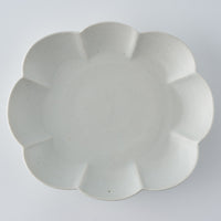 作家 鈴木まどか 白瓷菊割楕円皿