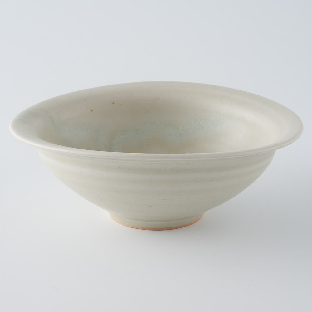 作家 鈴木まどか 灰釉沓鉢 ¥4,180 大人の焼き物