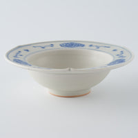 作家 鈴木まどか 安南彫花紋兜鉢