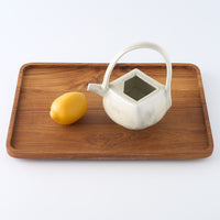 作家 鈴木まどか 安南四角注器