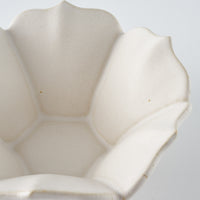 作家 水谷ちえみ 小鉢 フリル 角