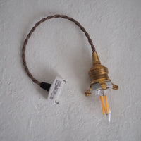 作家 鯨井円美 照明 群青