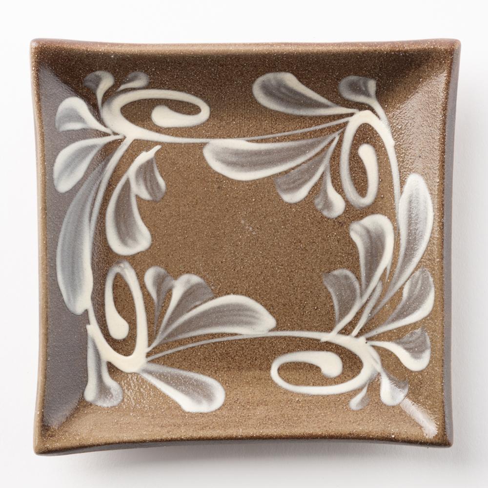 やちむん 陶眞窯 四角皿(15cm) 白いっちん やちむん 陶眞窯 やちむん