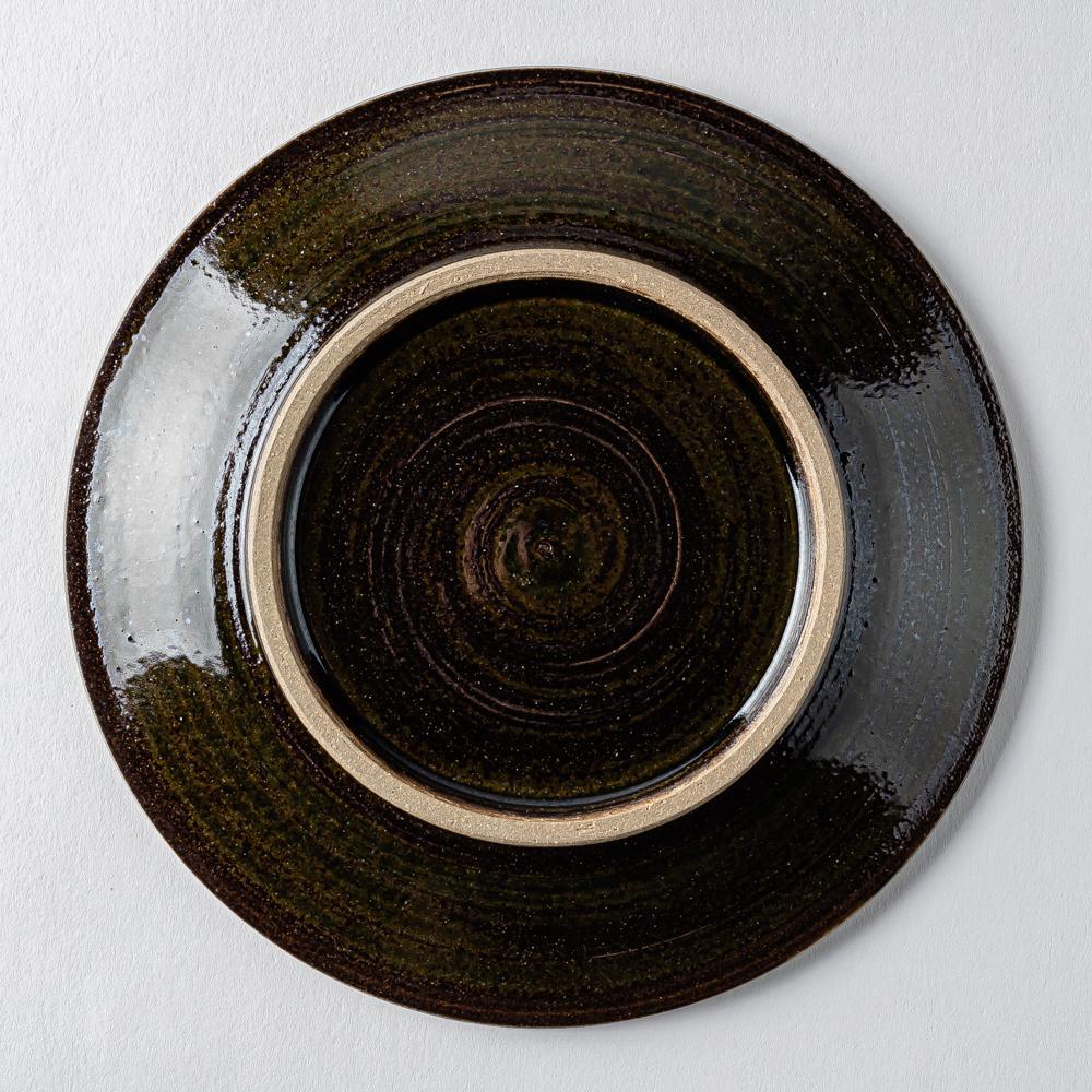 やちむん 育陶園 唐草線彫 5寸皿 緑釉唐草白抜 ¥4,950 大人の焼き物