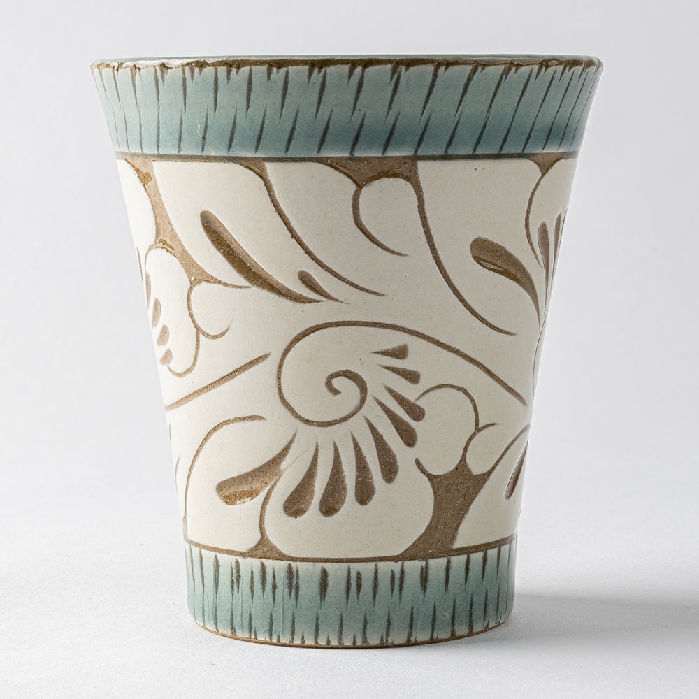 やちむん 育陶園 唐草線彫 フリーカップ中 緑釉唐草白抜 やちむん 育陶園 やちむん