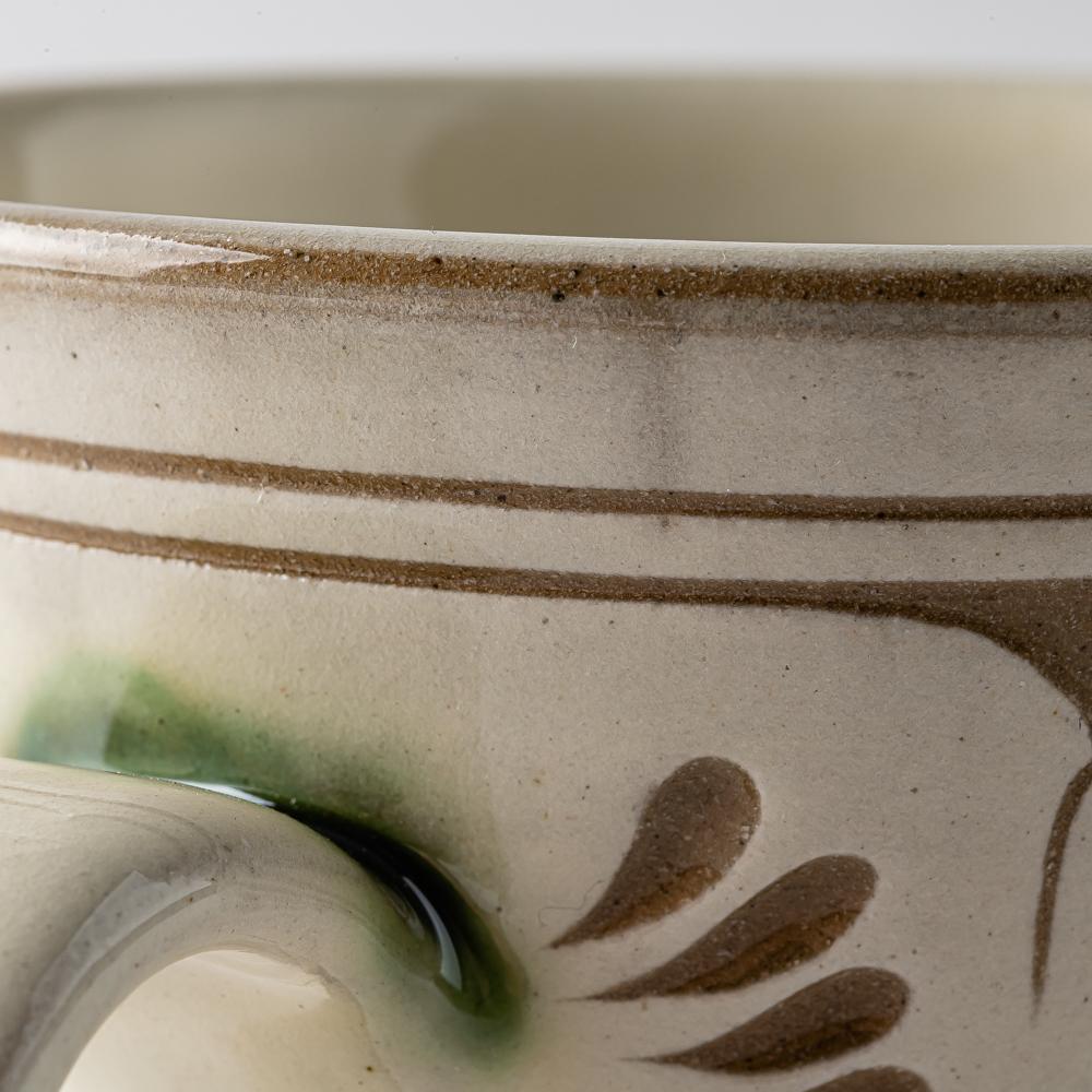 やちむん 育陶園 唐草線彫 マグカップ小 白唐草 やちむん 育陶園 やちむん