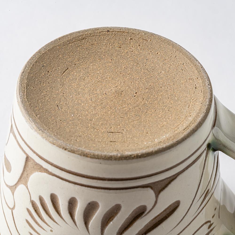 やちむん 育陶園 唐草線彫 マグカップ小 白唐草 やちむん 育陶園 やちむん