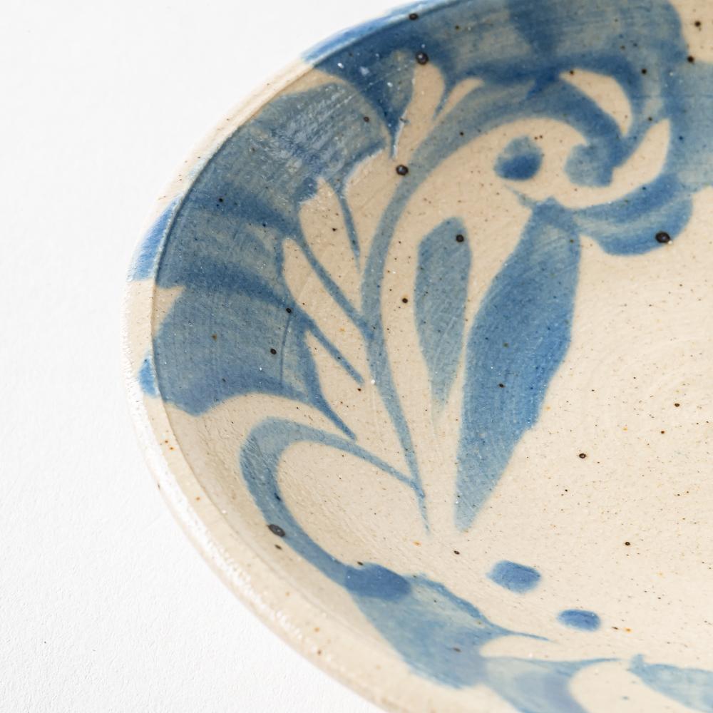 やちむん工房 與那嶺 唐草染付 4寸皿 パステルシリーズ(水色) やちむん工房 與那嶺 やちむん