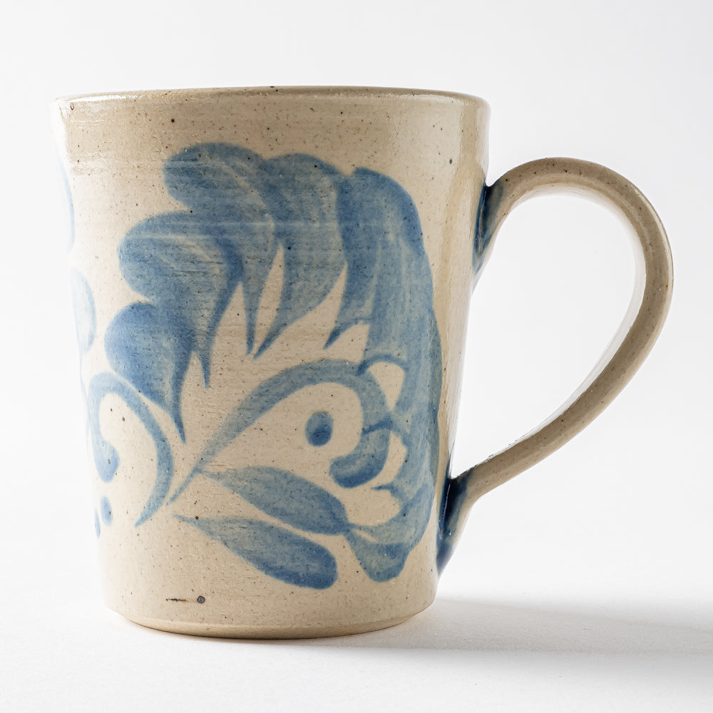 やちむん工房 與那嶺 唐草染付 マグカップ パステルシリーズ(水色) やちむん工房 與那嶺 やちむん