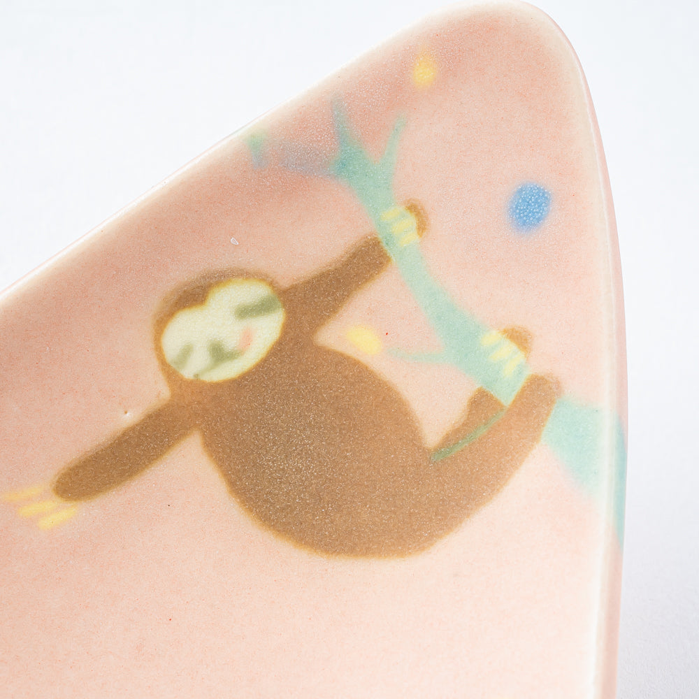 作家 柴田礼美 しずく皿20-なまけもの/ピンク 作家 柴田礼美 陶磁器作家もの