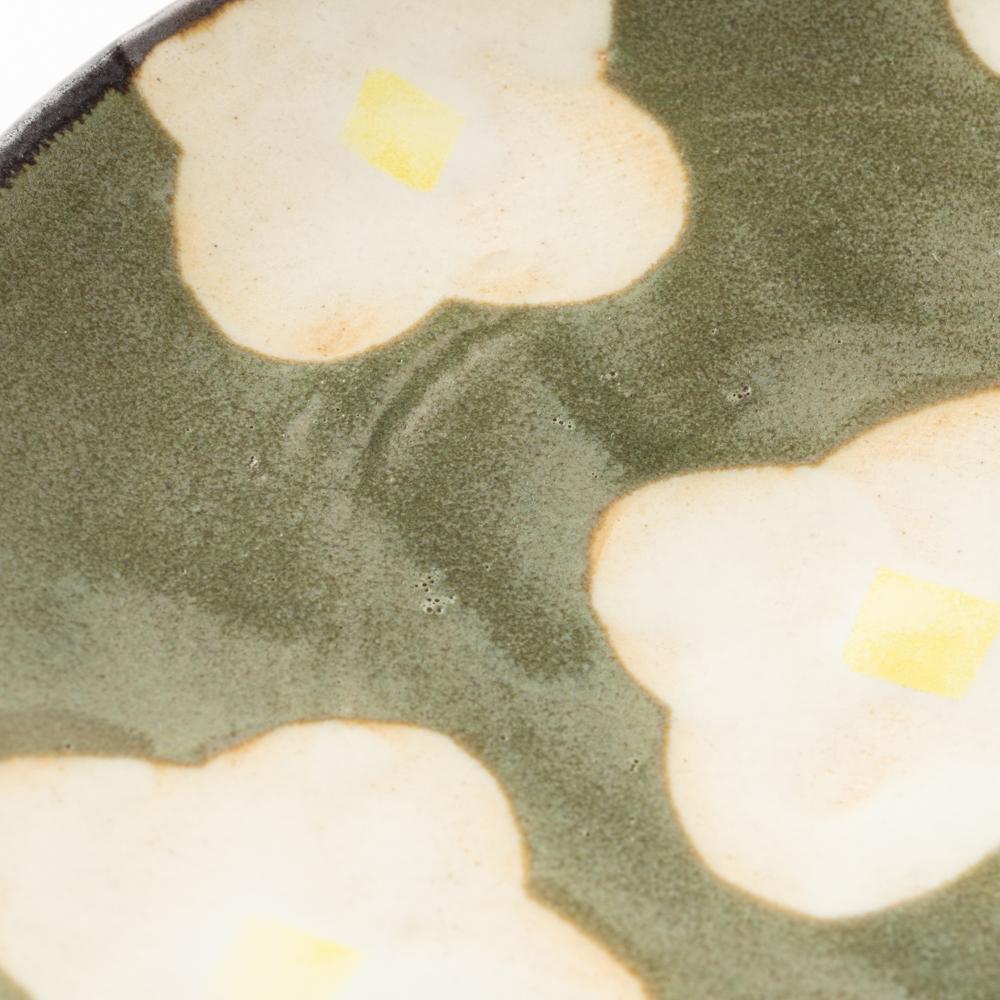 作家 佐藤牧子 お花プレートS 緑 作家 佐藤牧子 陶磁器作家もの