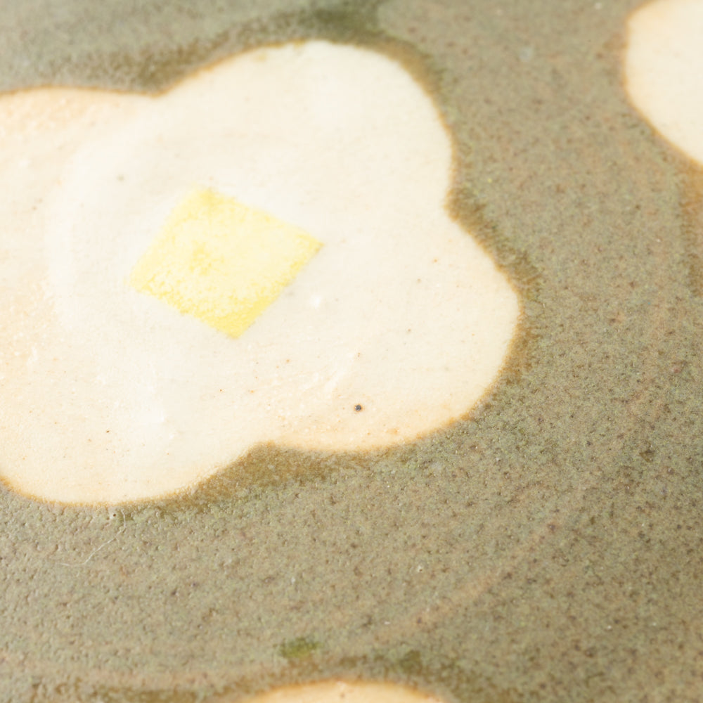 作家 佐藤牧子 お花豆皿 緑 作家 佐藤牧子 陶磁器作家もの