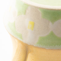 作家 佐藤牧子 お花マグカップ 黄色と緑 作家 佐藤牧子 陶磁器作家もの