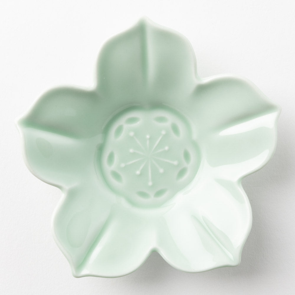 波佐見焼 和山窯 桔梗小皿(青磁) ¥880 大人の焼き物