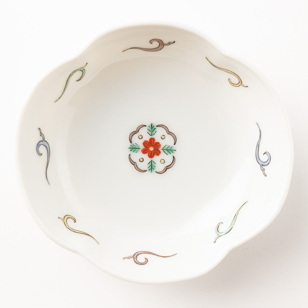 九谷焼工房花もん 木瓜皿(花と雲) 九谷焼工房花もん 九谷焼