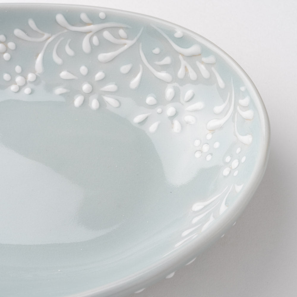 作家 大串真司 青磁小花だ円小皿 作家 大串真司 陶磁器作家もの