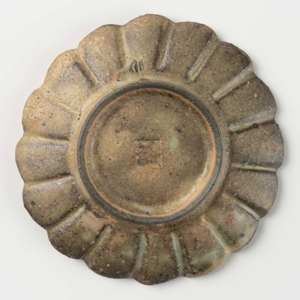 作家 冨部咲喜子 粉引輪花豆皿 作家 冨部咲喜子 陶磁器作家もの