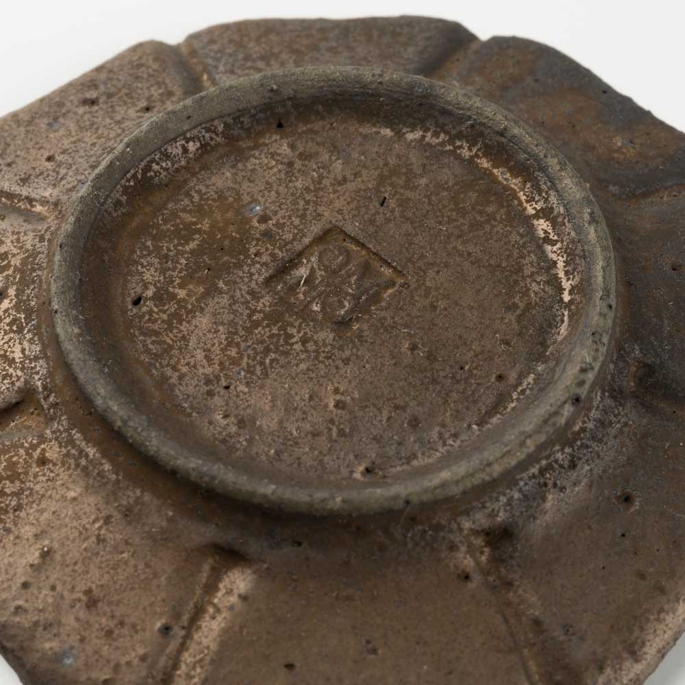 作家 冨部咲喜子 鉄釉リム輪花豆皿 作家 冨部咲喜子 陶磁器作家もの