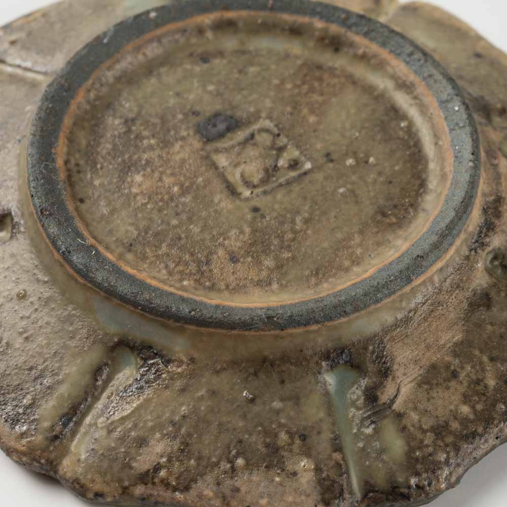 作家 冨部咲喜子 粉引リム輪花豆皿 作家 冨部咲喜子 陶磁器作家もの