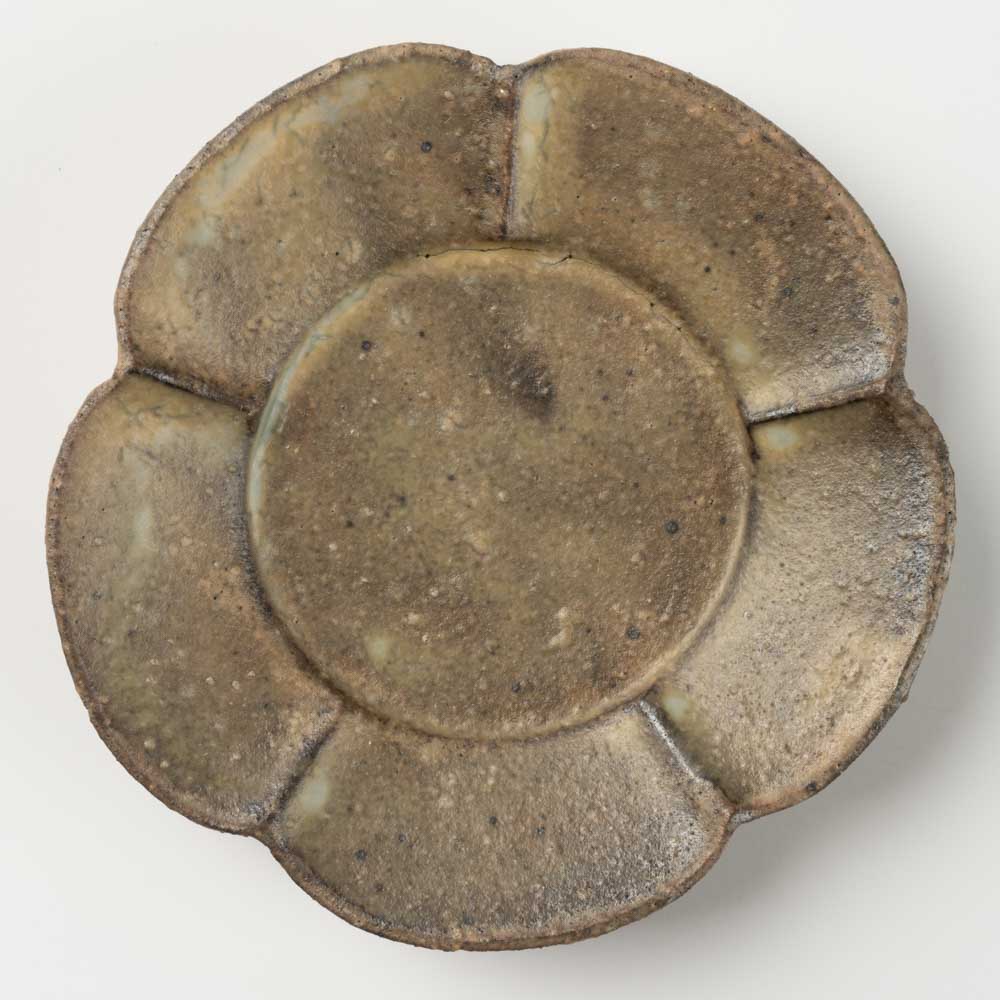 作家 冨部咲喜子 粉引梅形豆皿 作家 冨部咲喜子 陶磁器作家もの