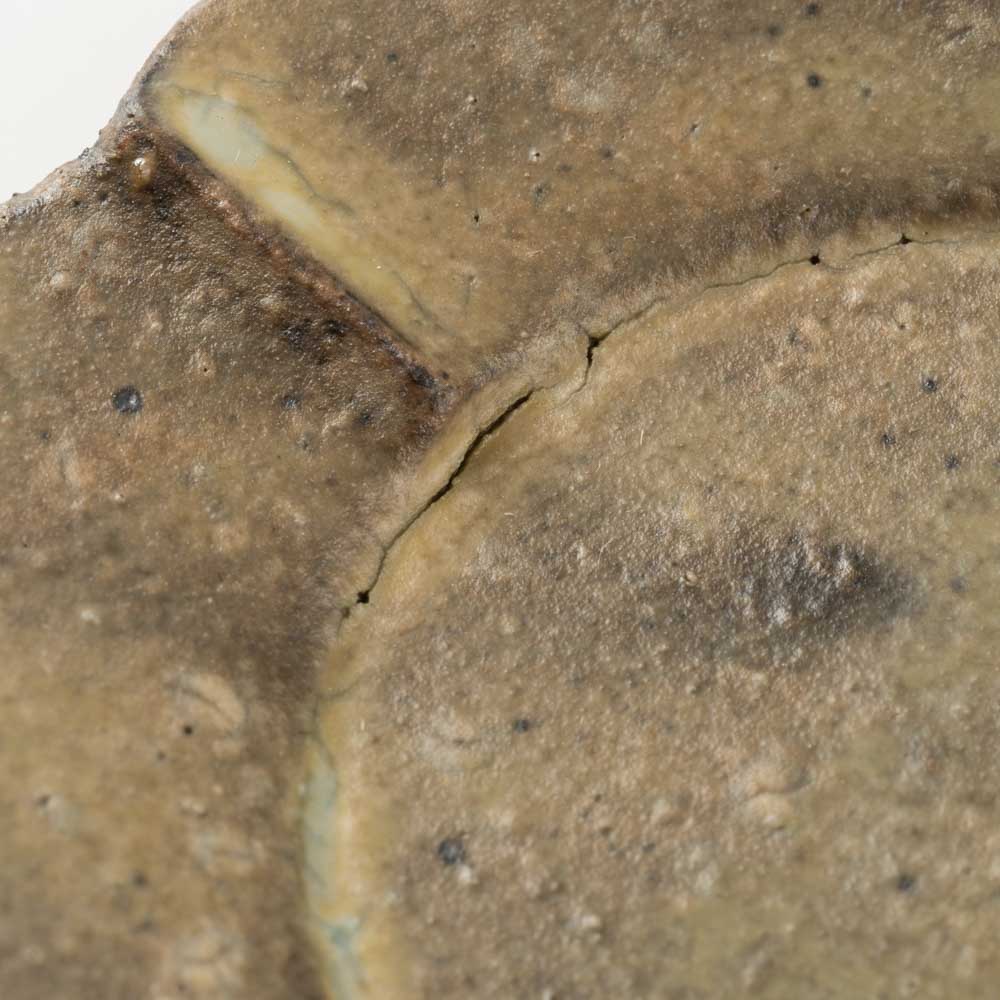 作家 冨部咲喜子 粉引梅形豆皿 作家 冨部咲喜子 陶磁器作家もの