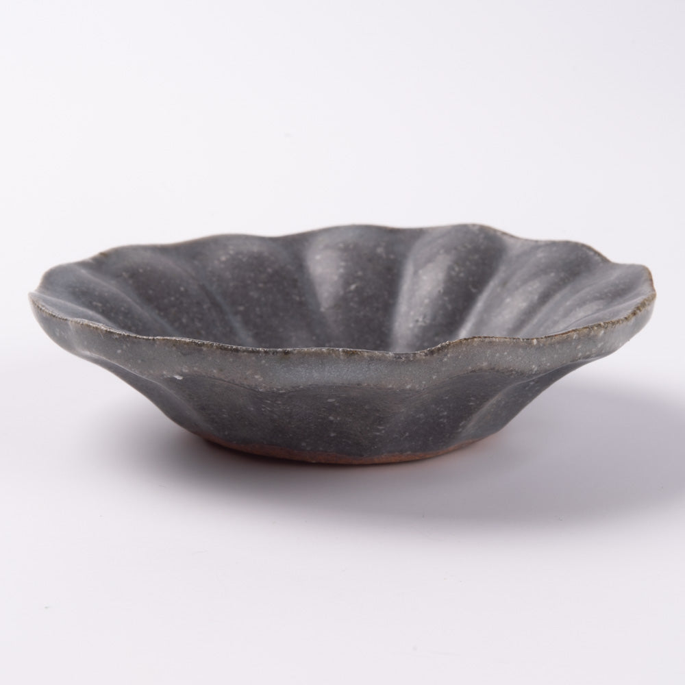 古谷製陶所 グレー釉 輪花深皿 豆 信楽焼 古谷製陶所 信楽焼