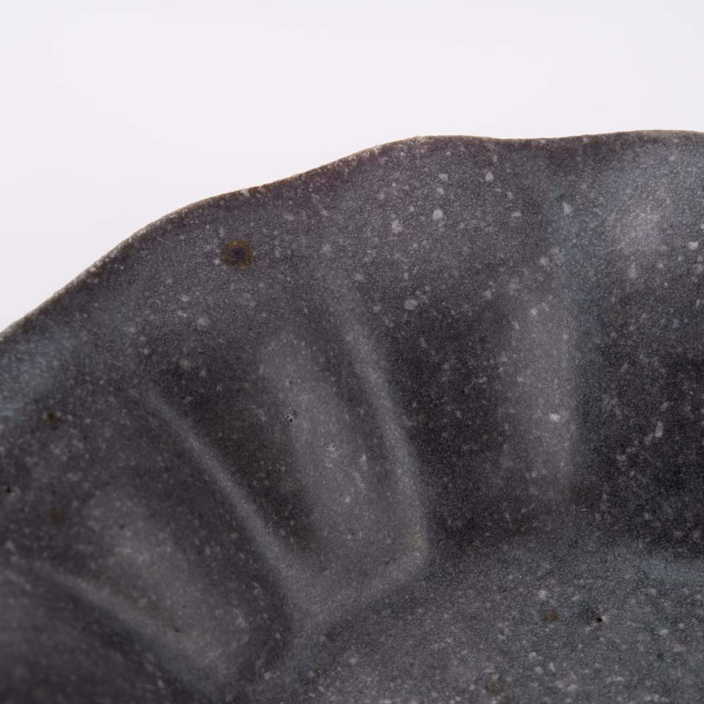 古谷製陶所 グレー釉 輪花深皿 豆 信楽焼 古谷製陶所 信楽焼