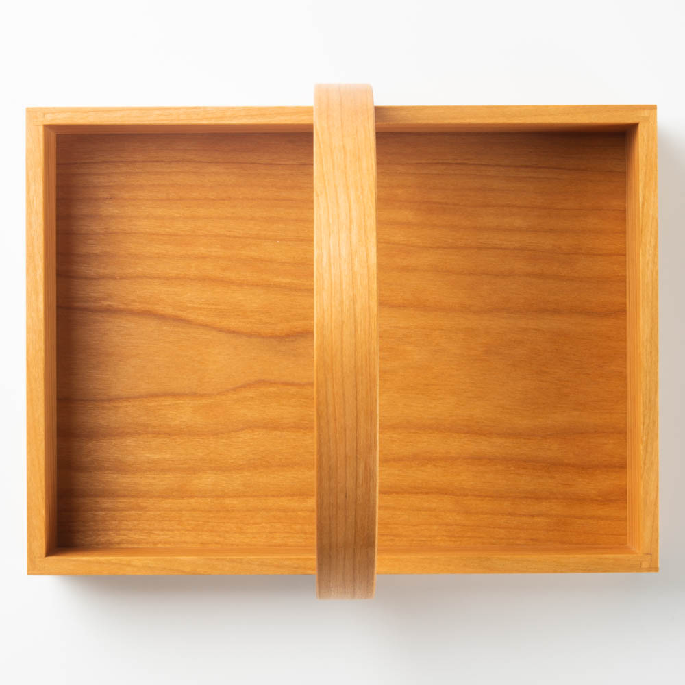 作家 岡野達也 ワンハンドルトレー チェリー材 作家 岡野達也 木工もの