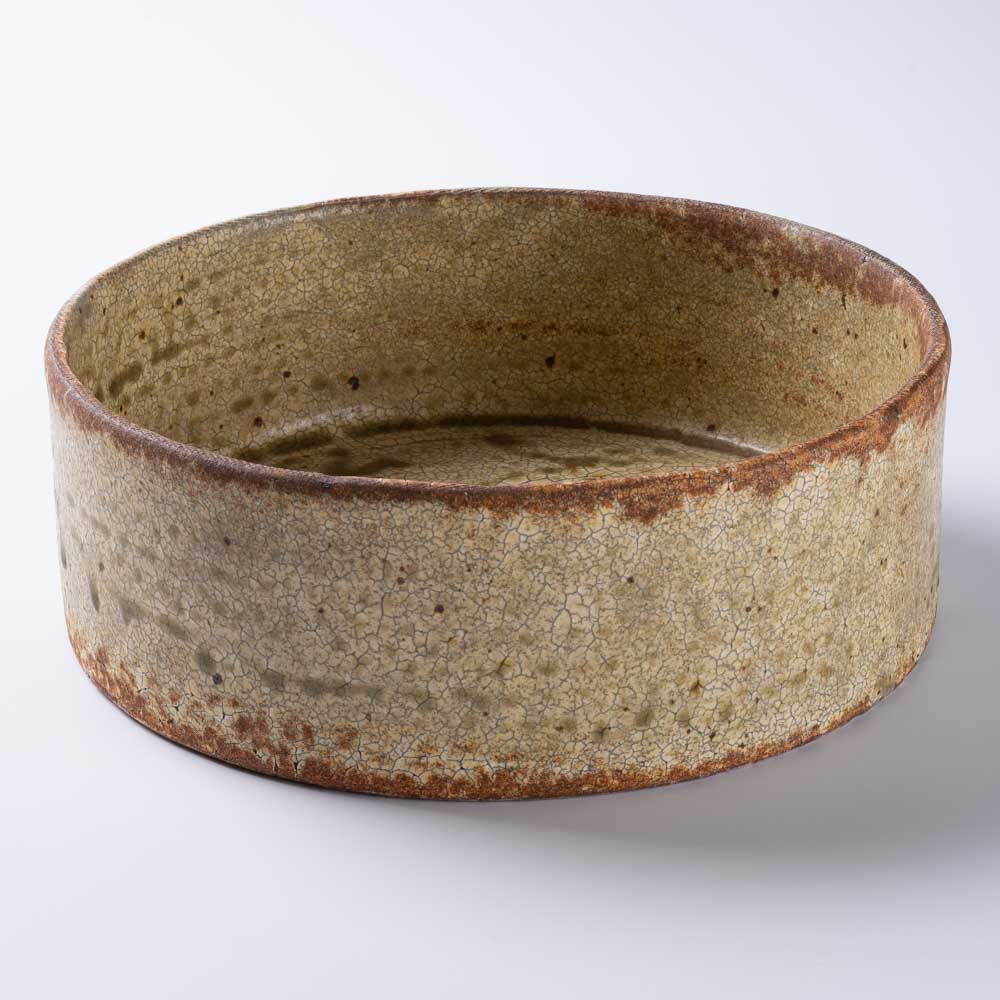 作家 馬渡新平 ヒビ粉引き 平鉢6寸 作家 馬渡新平 陶磁器作家もの