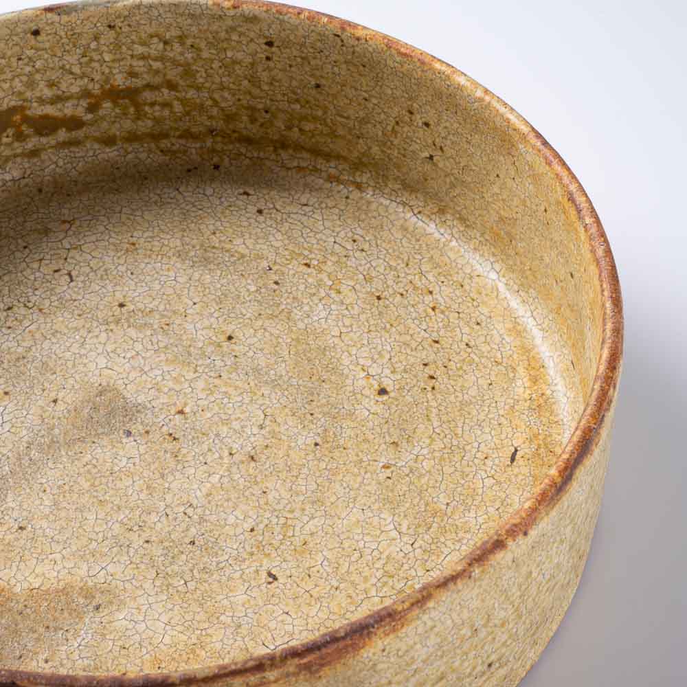 作家 馬渡新平 ヒビ粉引き 平鉢7寸 作家 馬渡新平 陶磁器作家もの