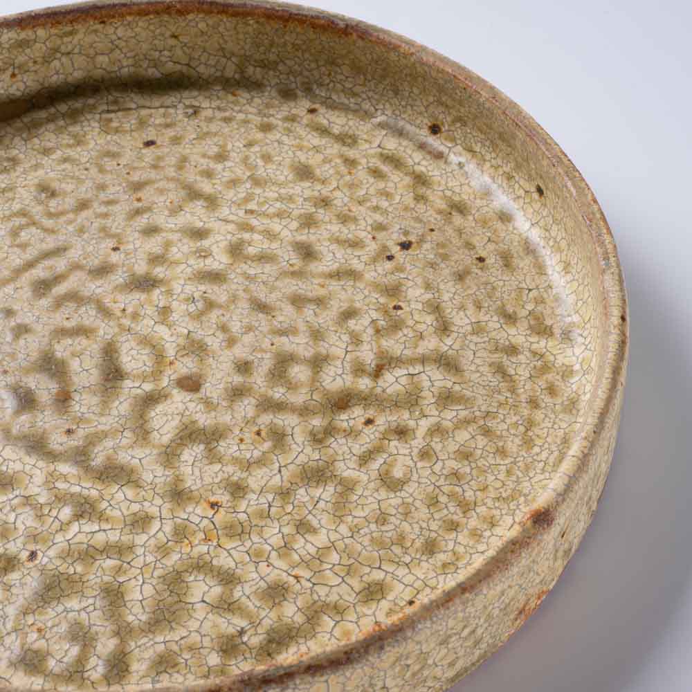 作家 馬渡新平 ヒビ粉引き 平皿6寸 作家 馬渡新平 陶磁器作家もの