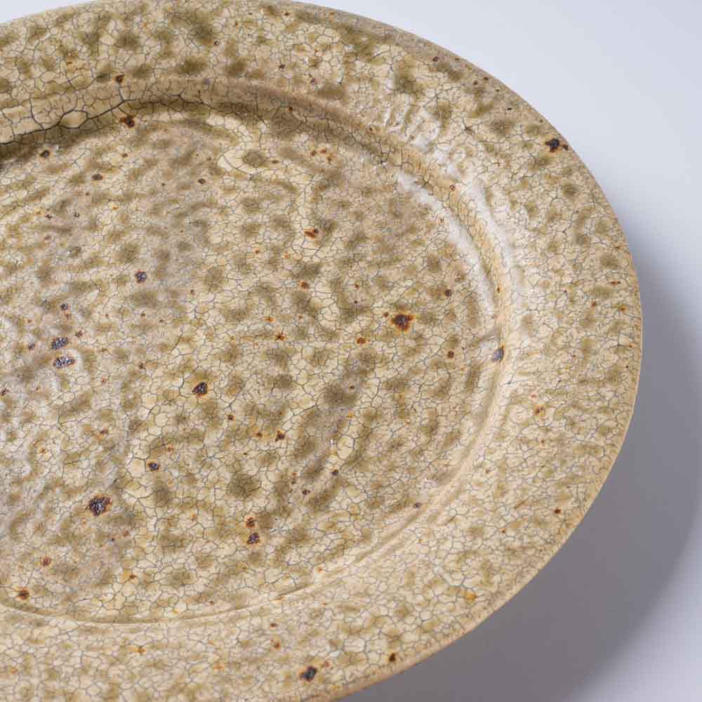作家 馬渡新平 ヒビ粉引き リム皿6寸 作家 馬渡新平 陶磁器作家もの