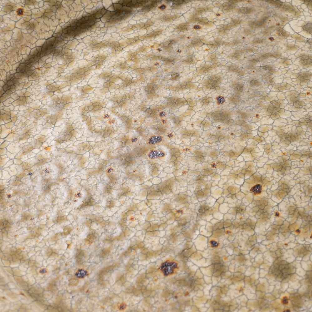 作家 馬渡新平 ヒビ粉引き リム皿6寸 作家 馬渡新平 陶磁器作家もの