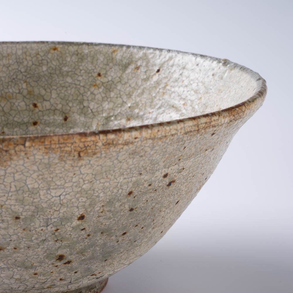 作家 馬渡新平 灰釉ヒビ粉引き 鉢6寸 作家 馬渡新平 陶磁器作家もの