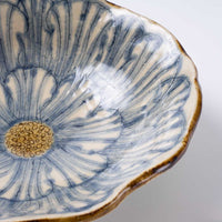 作家 加藤芳平 牡丹花 5寸浅鉢(青) 作家 加藤芳平 陶磁器作家もの