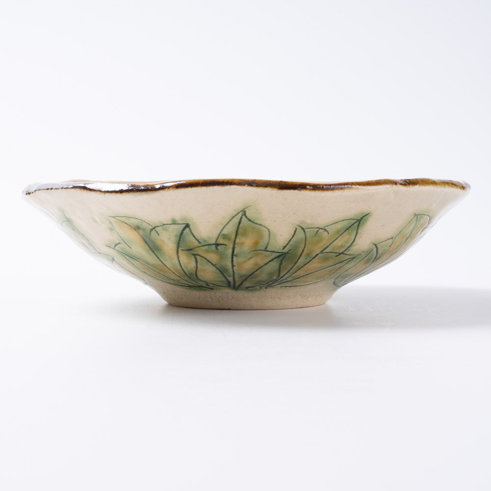 作家 加藤芳平 牡丹花 5寸浅鉢(緑) 作家 加藤芳平 陶磁器作家もの
