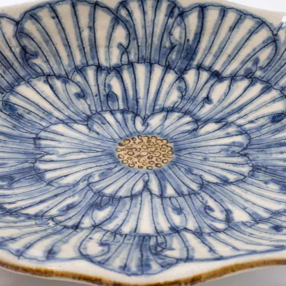 作家 加藤芳平 牡丹花 舟形皿(青) 作家 加藤芳平 陶磁器作家もの