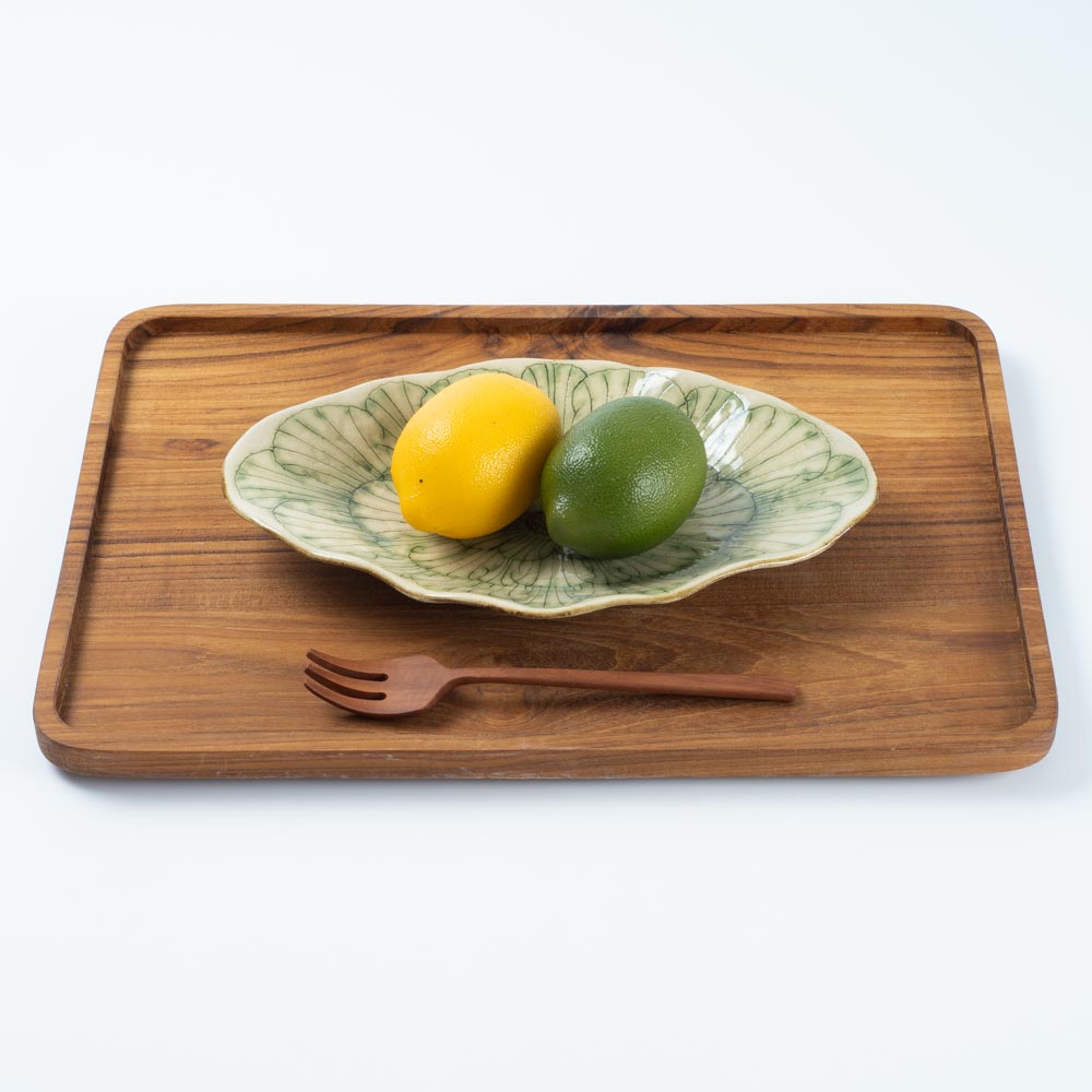 作家 加藤芳平 牡丹花 舟形皿（緑） ¥3,190 大人の焼き物