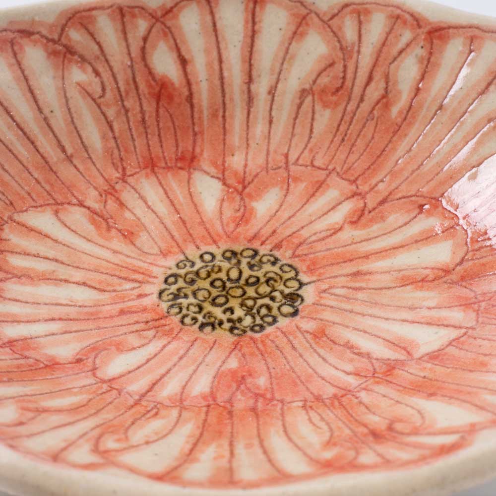 作家 加藤芳平 牡丹花 菱形小皿(赤) 作家 加藤芳平 陶磁器作家もの