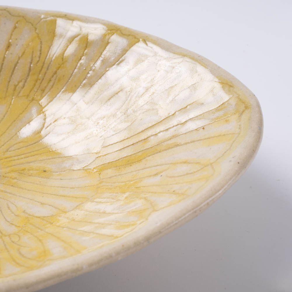 作家 加藤芳平 牡丹花 菱形小皿(黄) 作家 加藤芳平 陶磁器作家もの