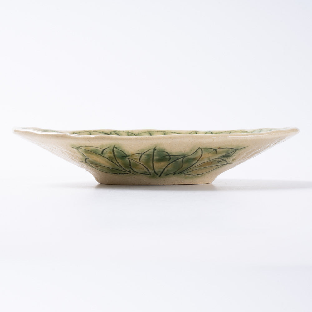 作家 加藤芳平 牡丹花 菱形小皿(緑) 作家 加藤芳平 陶磁器作家もの