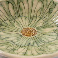 作家 加藤芳平 牡丹花 菱形小皿(緑) 作家 加藤芳平 陶磁器作家もの