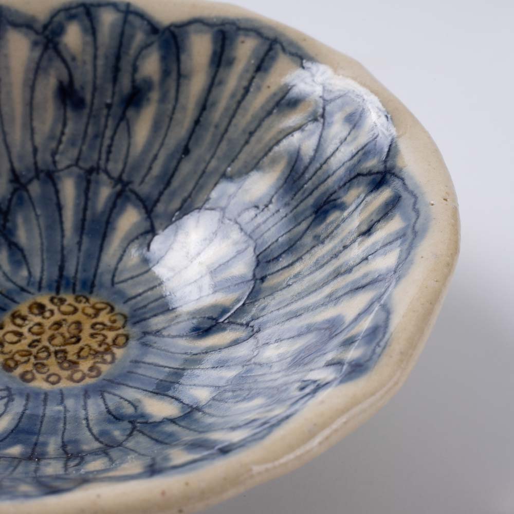 作家 加藤芳平 牡丹花 豆鉢(青) 作家 加藤芳平 陶磁器作家もの