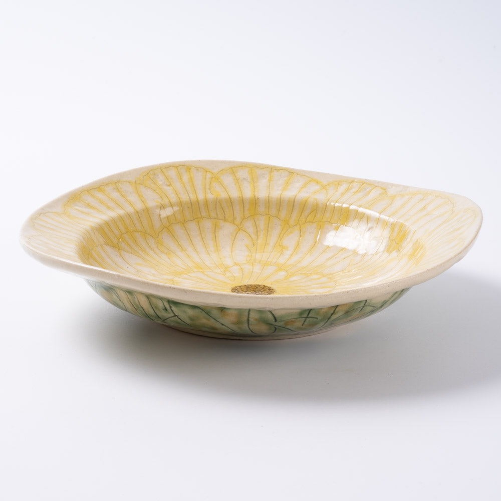 作家 加藤芳平 牡丹花 ゆらりリム深皿(黄) 作家 加藤芳平 陶磁器作家もの