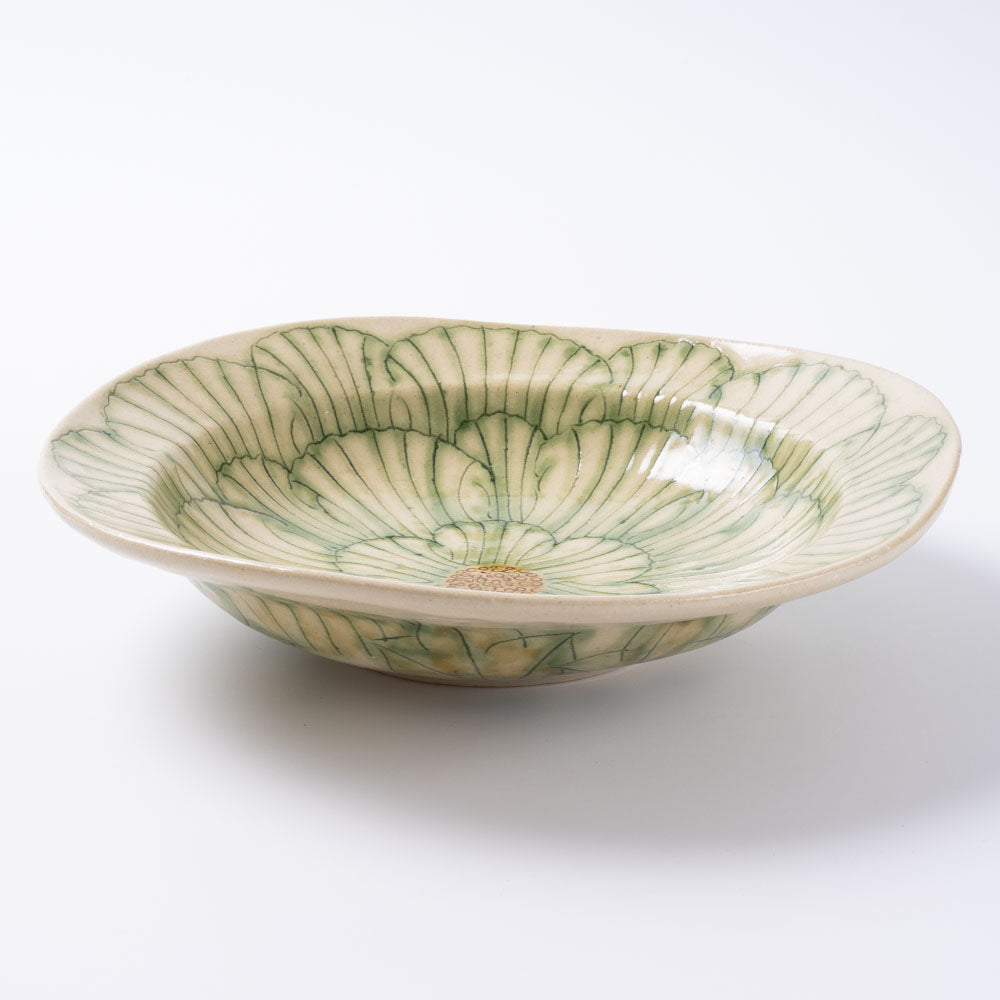 作家 加藤芳平 牡丹花 ゆらりリム深皿(緑) 作家 加藤芳平 陶磁器作家もの