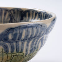 作家 加藤芳平 牡丹花 飯碗(青) 作家 加藤芳平 陶磁器作家もの