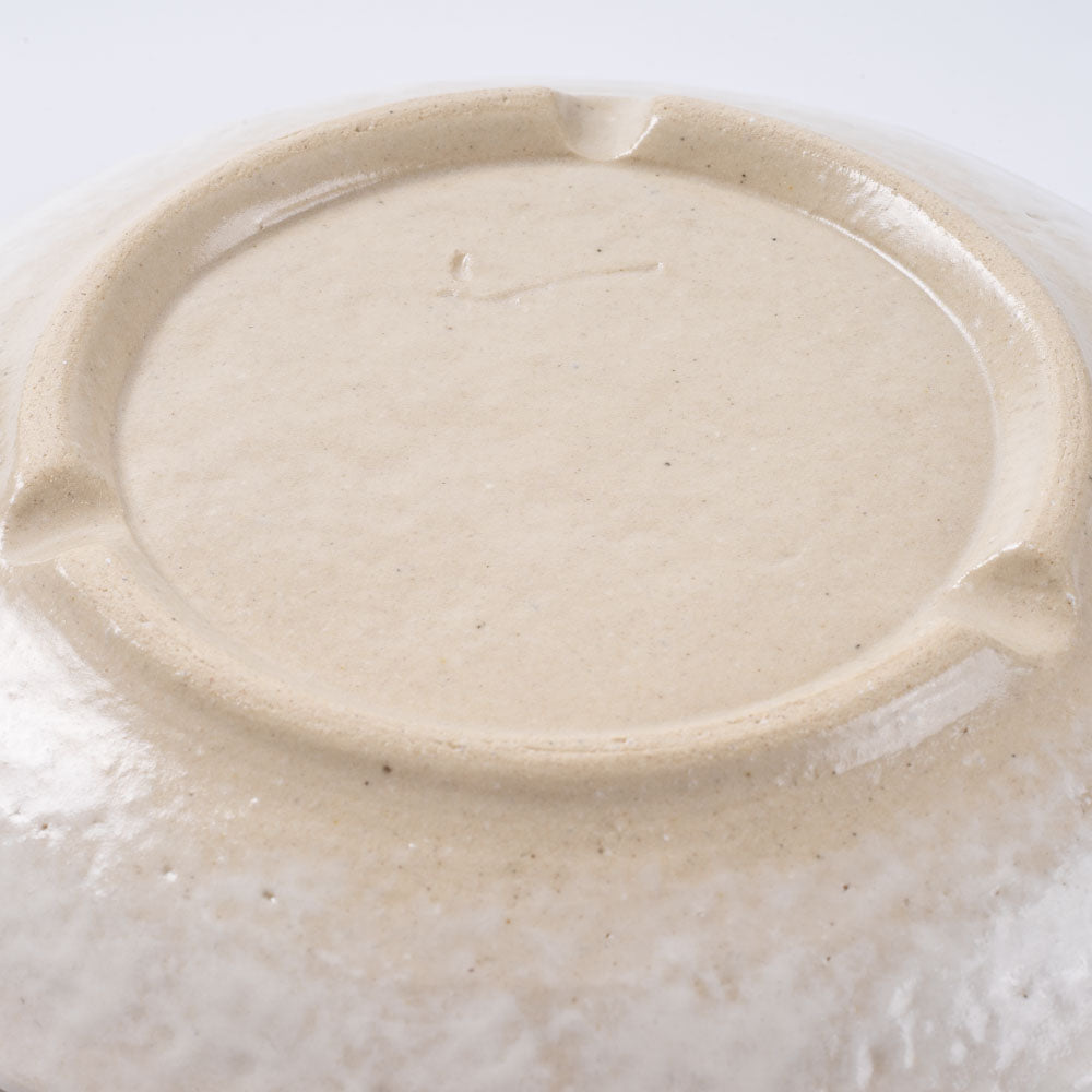 作家 加藤芳平 粉引地 舞牡丹 5.5寸 丸皿(黄) 作家 加藤芳平 陶磁器作家もの