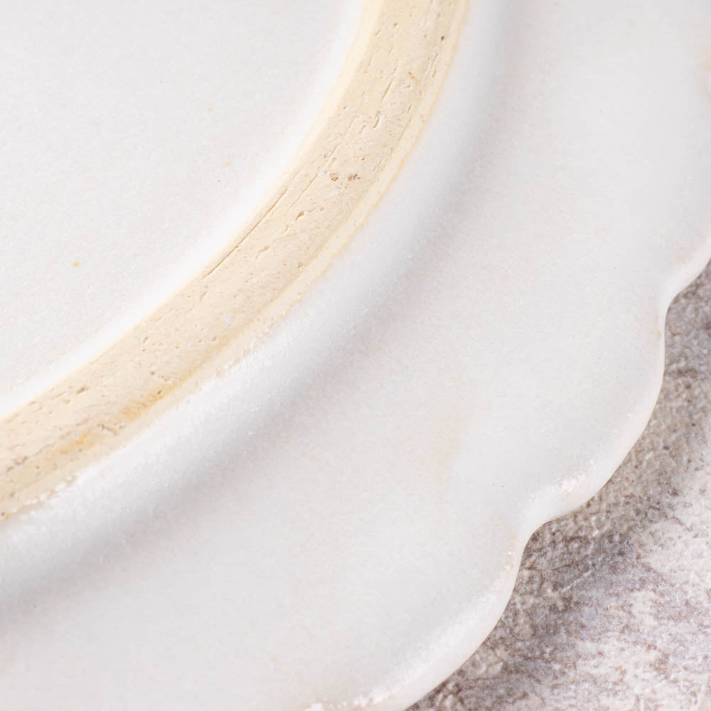 アトリエ野恵 ダリアリム皿S(ホワイト) アトリエ野恵 陶磁器作家もの